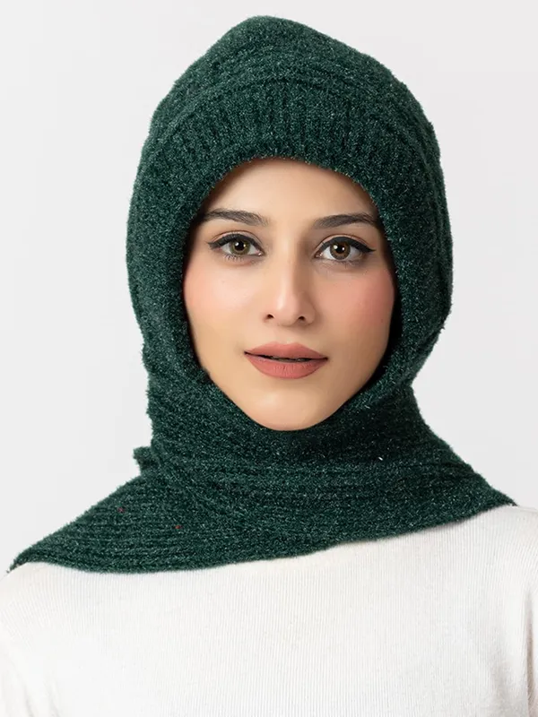 Women_Woolen_Cap_With_Attached_Scarf