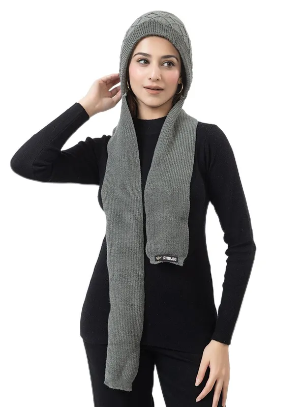 Women_S_Wool_Beanie_With_Attached_Scarf