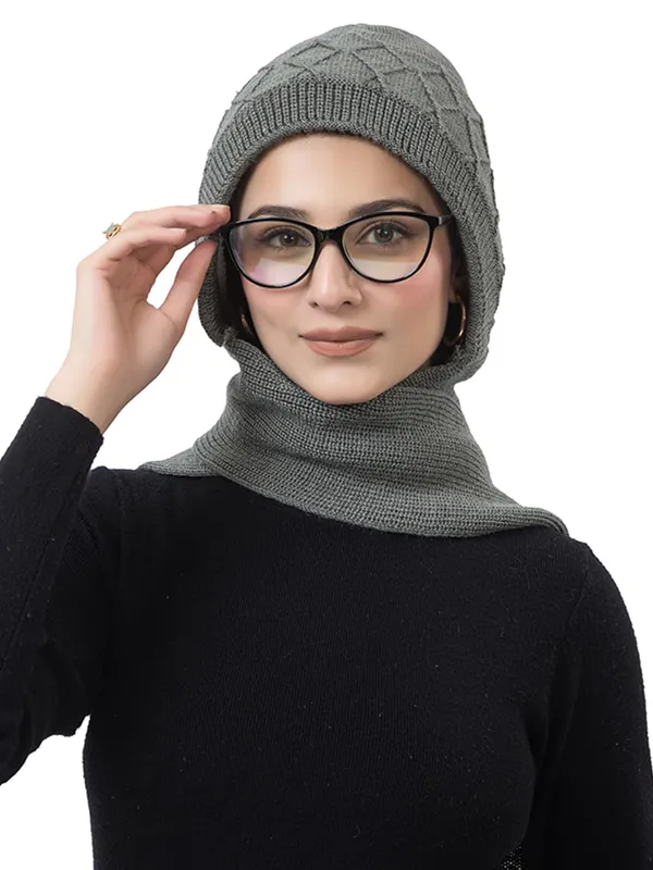 Women_S_Wool_Beanie_With_Attached_Scarf