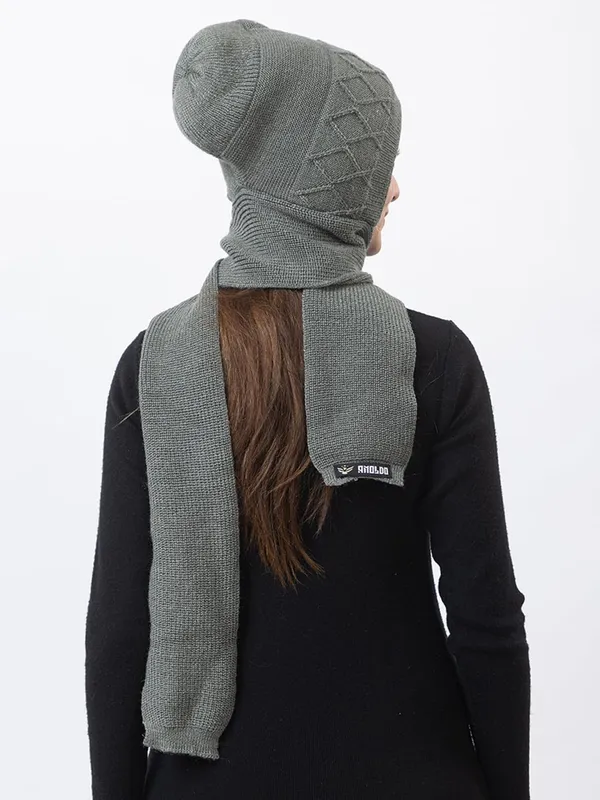 Women_S_Wool_Beanie_With_Attached_Scarf