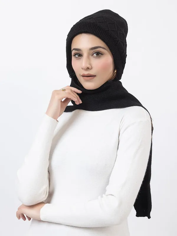 Women_S_Wool_Beanie_With_Attached_Scarf