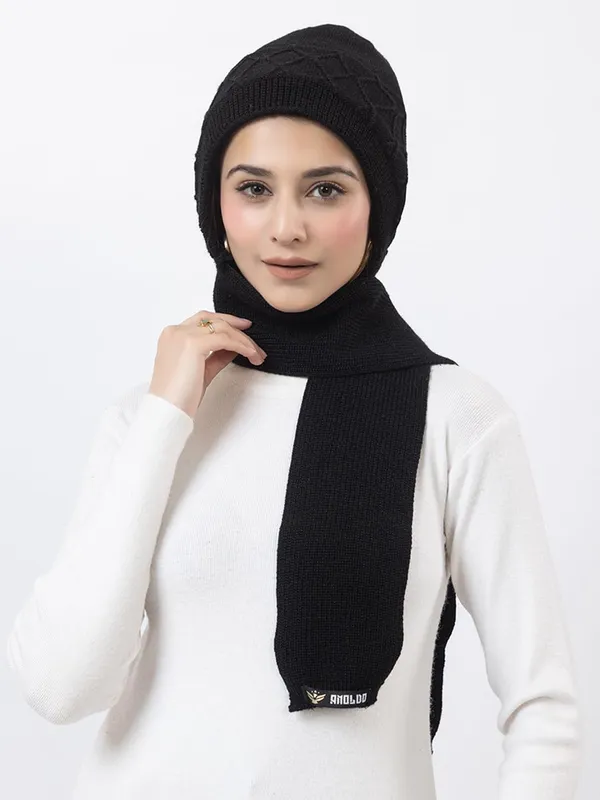 Women_S_Wool_Beanie_With_Attached_Scarf