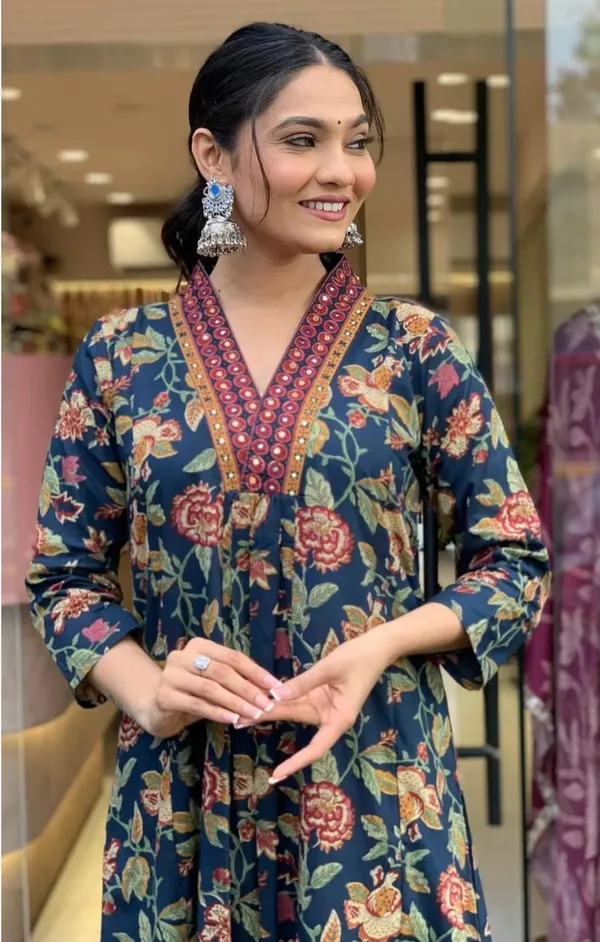 Chokhi_Bandhni_Suit