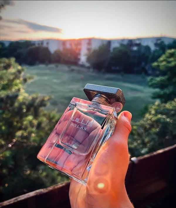 Lattafa_Atlas_Eau_De_Parfum_For_Men_Women