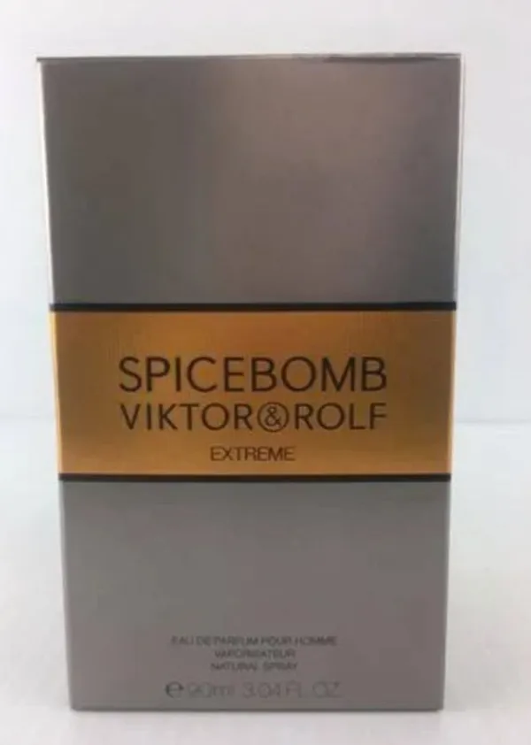 Victor_Rolf_Spicebomb_Extreme_Eau_De_Parfum_90ml