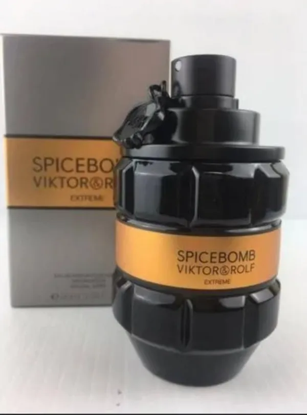 Victor_Rolf_Spicebomb_Extreme_Eau_De_Parfum_90ml