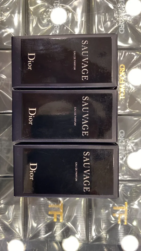 Christian_Dior_Sauvage_Eau_De_Parfum_Miniature_10ml_Non_Spray