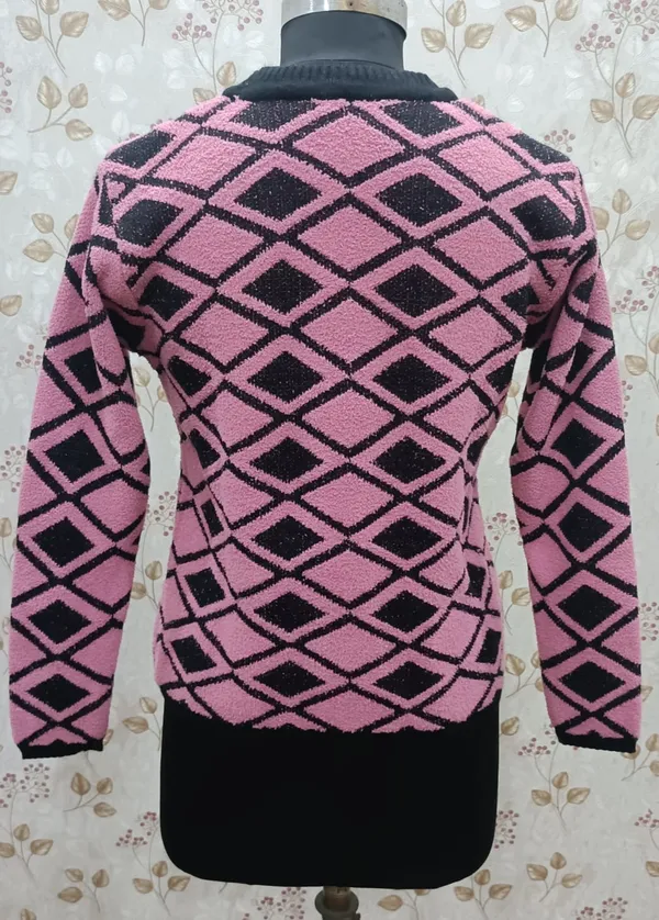 Pink_Acrylic_Diamond_Pattern_Regular_Fit_Pullover_For_Women