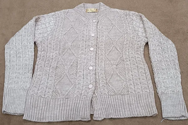 Skin_Acrylic_Cable_Knit_Button_Front_Cardigan_For_Women