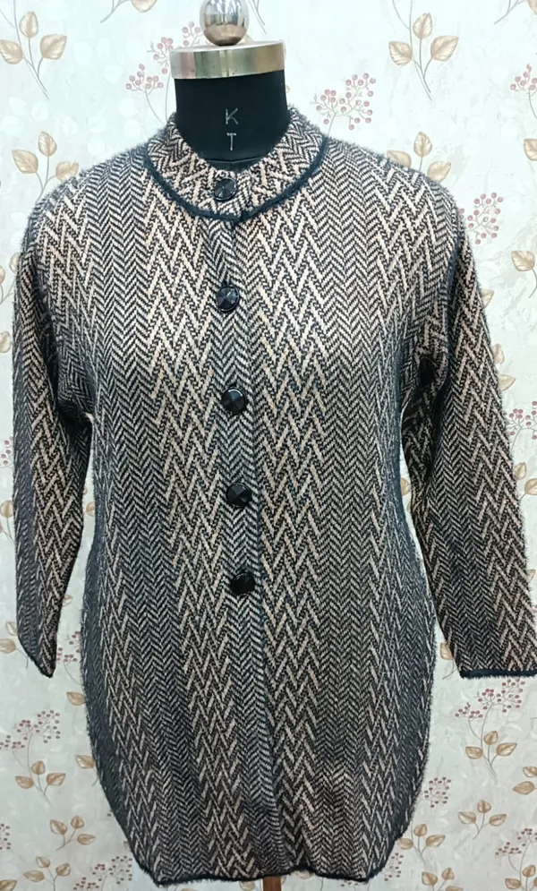 Black_Acrylic_Zigzag_Pattern_Longline_Long_Coat_For_Women