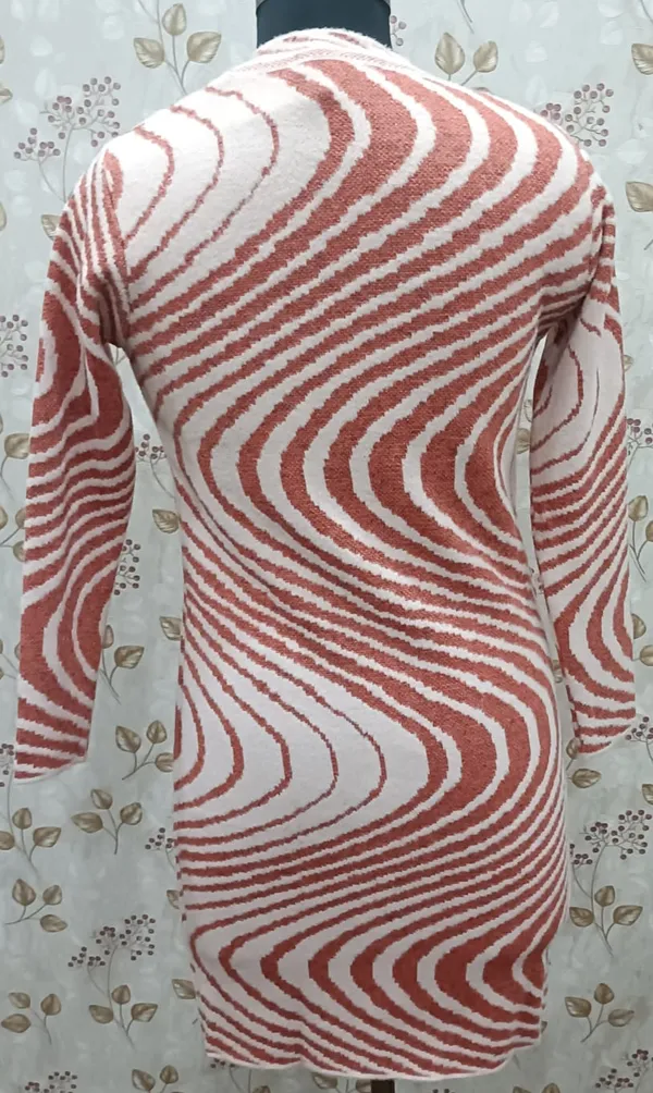 Peach_Acrylic_Wavy_Stripe_Tunic_For_Women