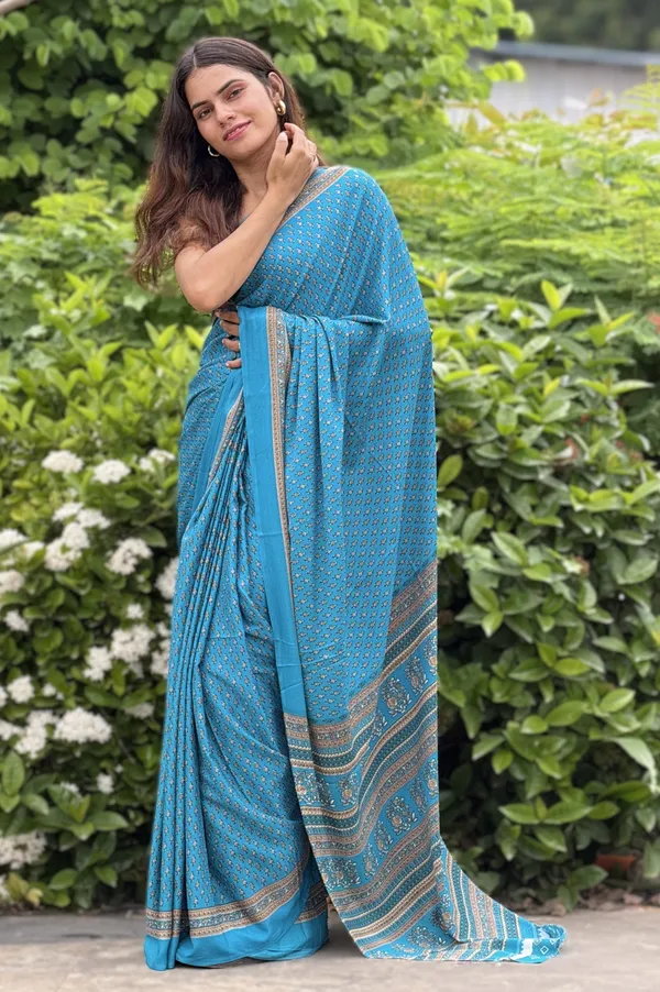 Blue_Printed_Saree_for_Women