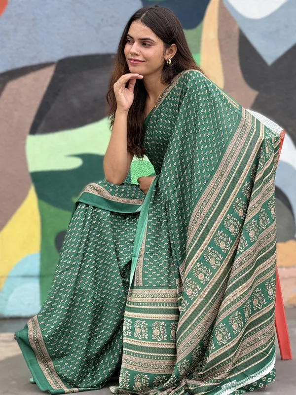 Green_Floral_Print_Saree_for_Women