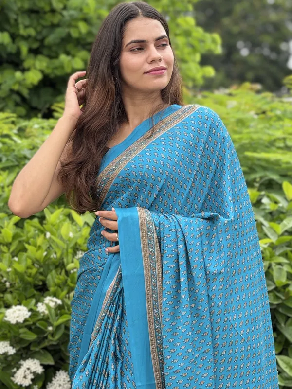 Blue_Printed_Saree_for_Women