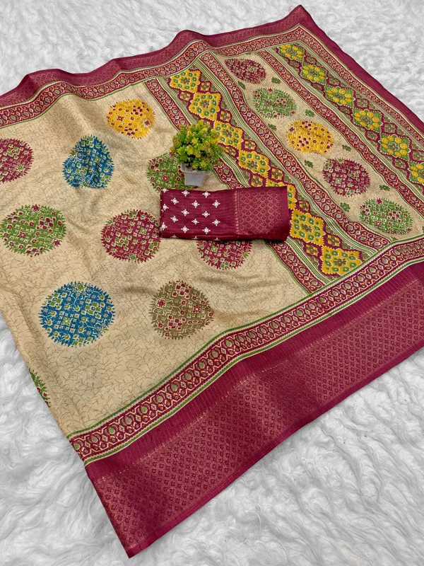 Beige_Printed_Ethnic_Saree_With_Blouse_Piece_for_Women