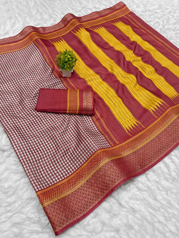 Maroon_Cotton_Checked_Saree_For_Women