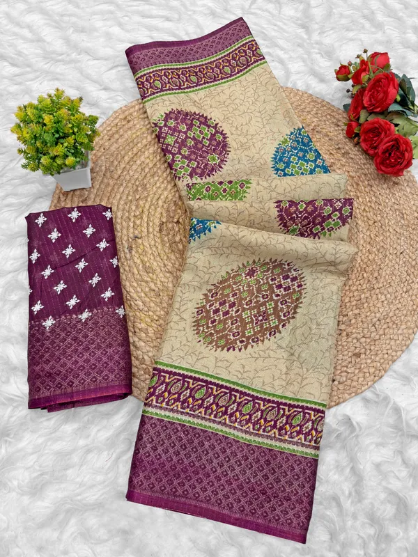 Beige_Printed_Ethnic_Saree_For_Women