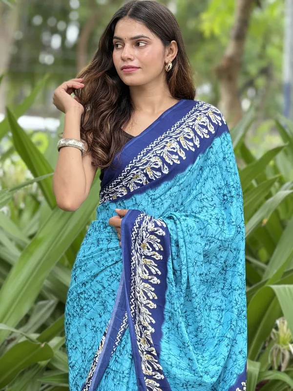 Blue_Printed_Saree_for_Women