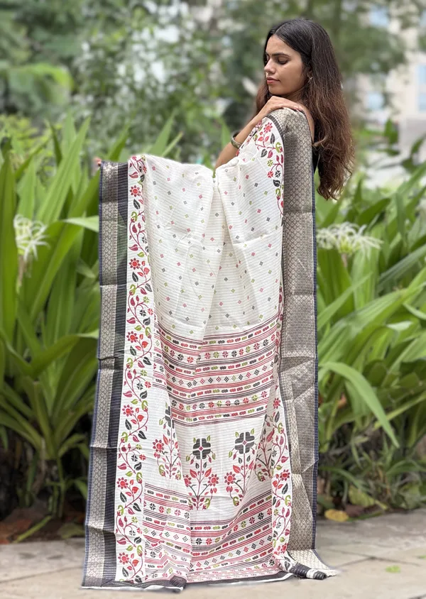 Off_White_Printed_Saree_for_Women