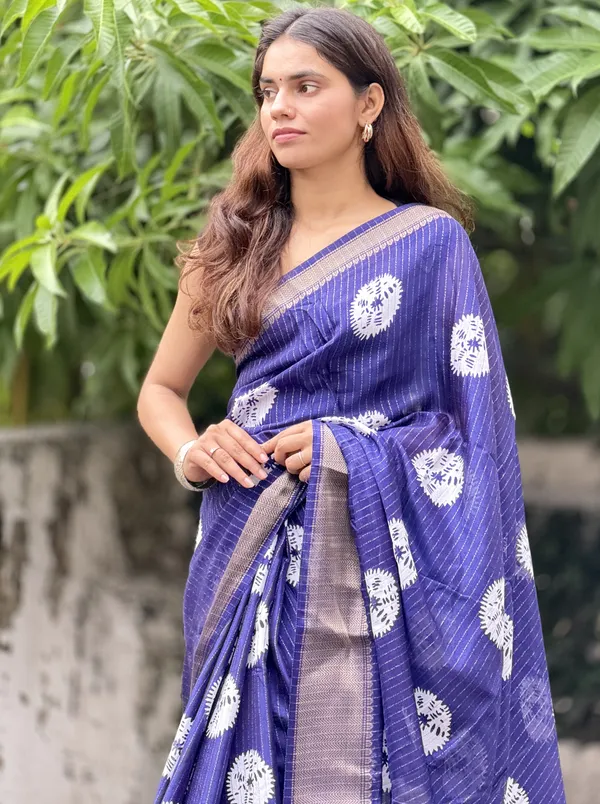 Blue_Woven_Motif_Saree_for_Women