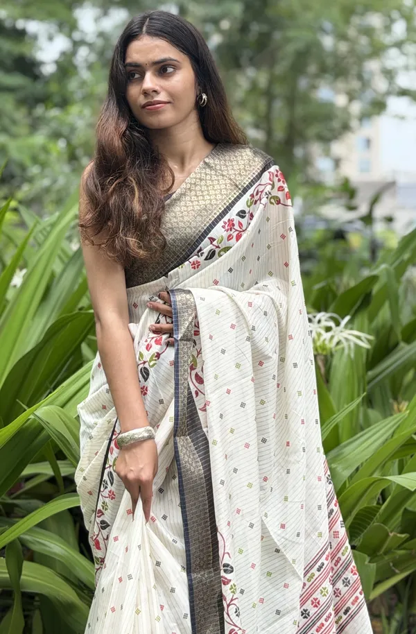 Off_White_Printed_Saree_for_Women