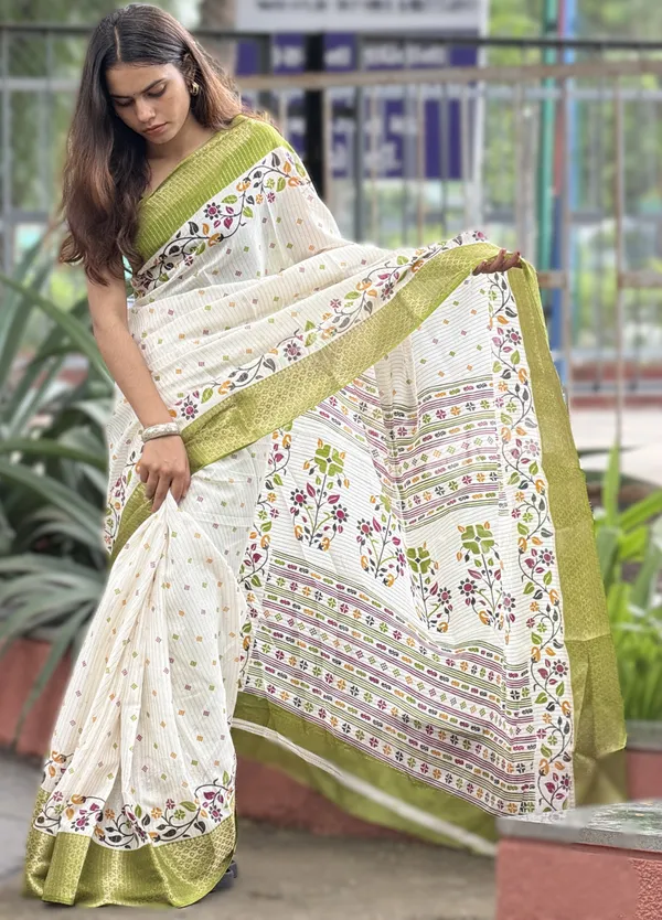 White_Floral_Printed_Saree_For_Women
