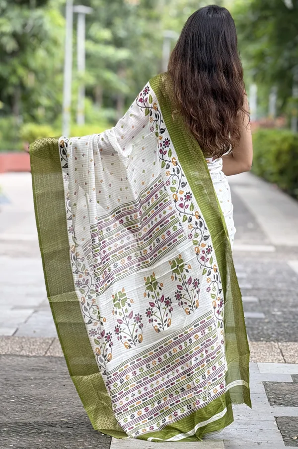 White_Floral_Printed_Saree_For_Women