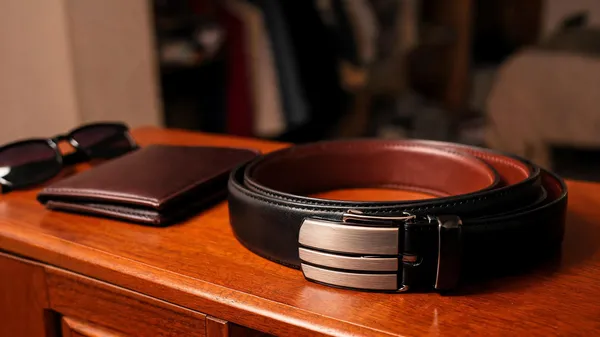 Black_Italian_Finish_Reversible_Casual_Belt_For_Men