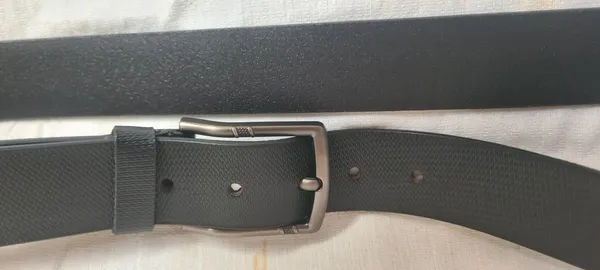 Black_Textured_Italian_Finish_Formal_Belt_For_Men