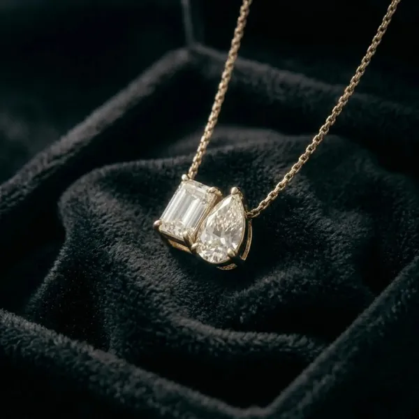 Gold_Tone_Crystal_Pendant_Necklace_for_Women