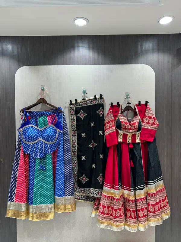 ANOKHI_COLLECTION-reversable_lehenge_choliMulticolor