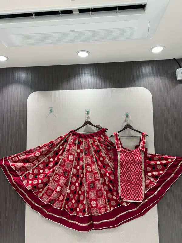 ANOKHI_COLLECTION-lehenge_choliRed