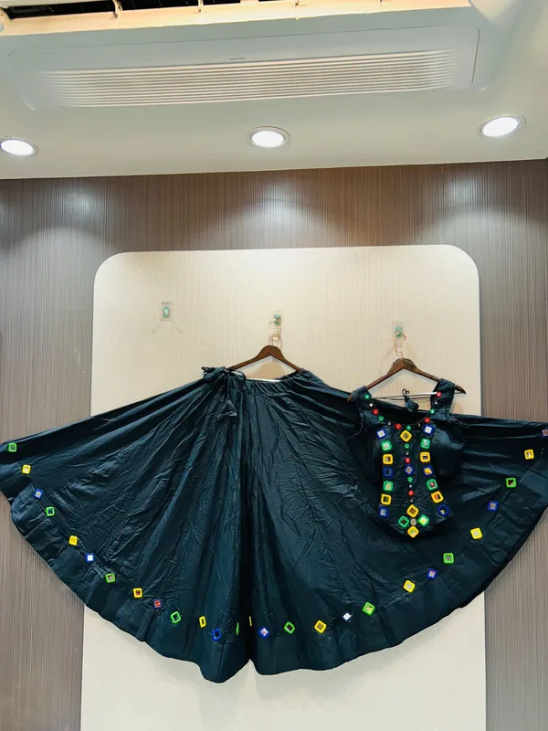 ANOKHI_COLLECTION-lehenge_choliteal