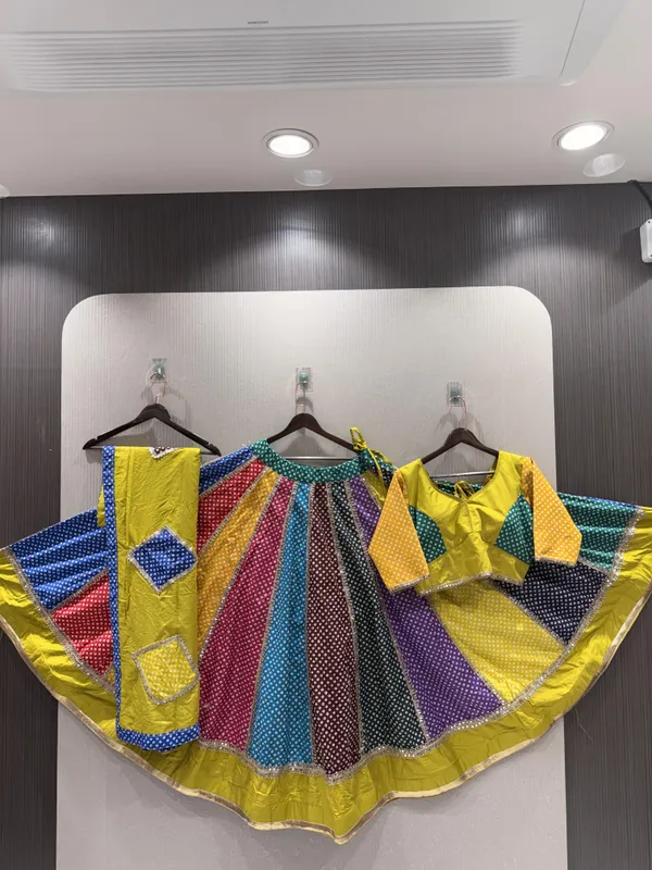 ANOKHI_COLLECTION-lehenge_choliMulticolor
