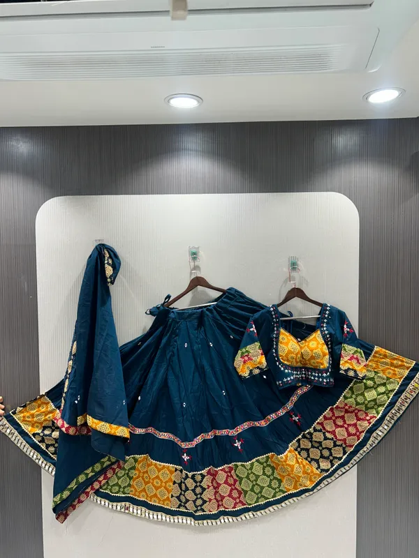 ANOKHI_COLLECTION-lehenge_choliblue