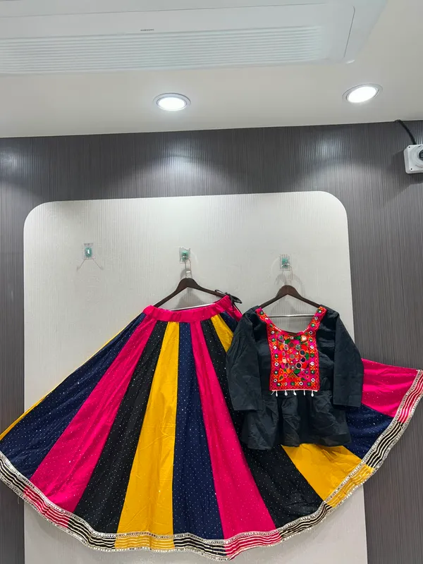 ANOKHI_COLLECTION-lehenge_choliMulticolor_(Pink,_Navy_Blue,_Yellow)