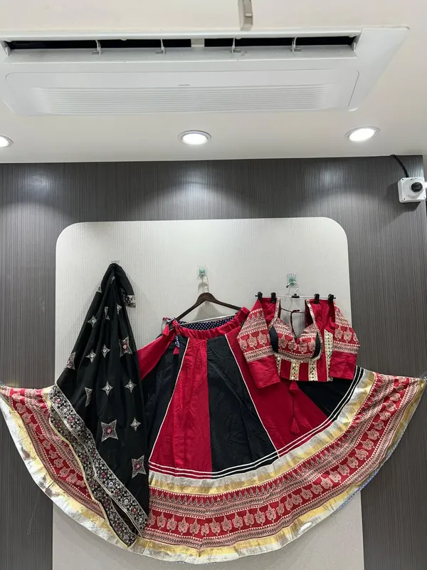 ANOKHI_COLLECTION-reversable_lehenge_choliMulticolor