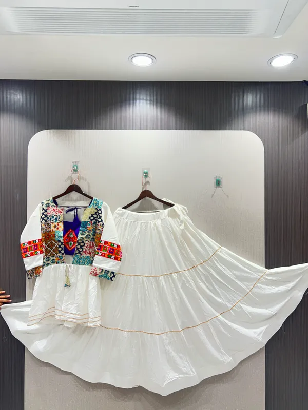 ANOKHI_COLLECTION-lehenge_choliWhite