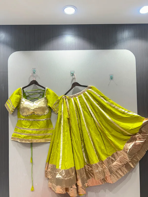 ANOKHI_COLLECTION-lehenge_choligreen