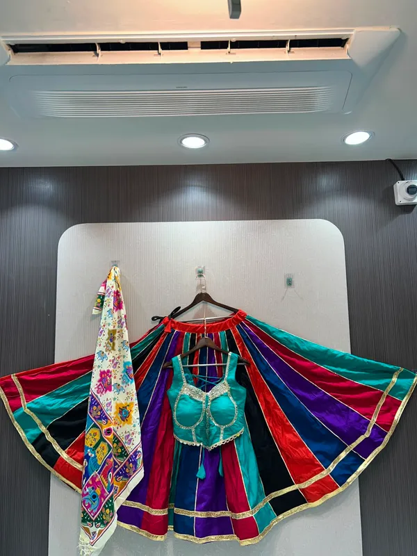 ANOKHI_COLLECTION-lehenge_cholimulticolour