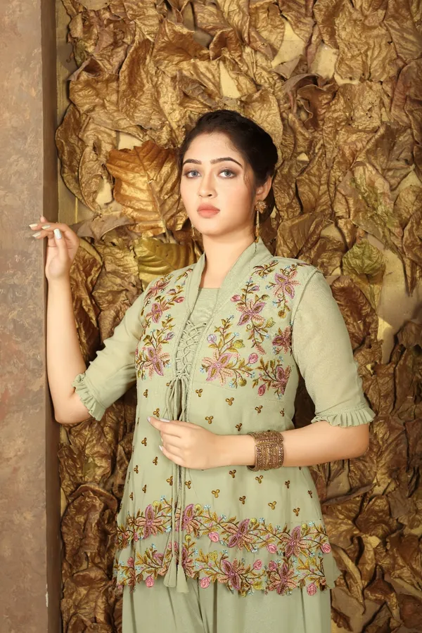 Green_Embroidered_Faux_Georgette_Kurta_Palazzo_Set_With_Jacket
