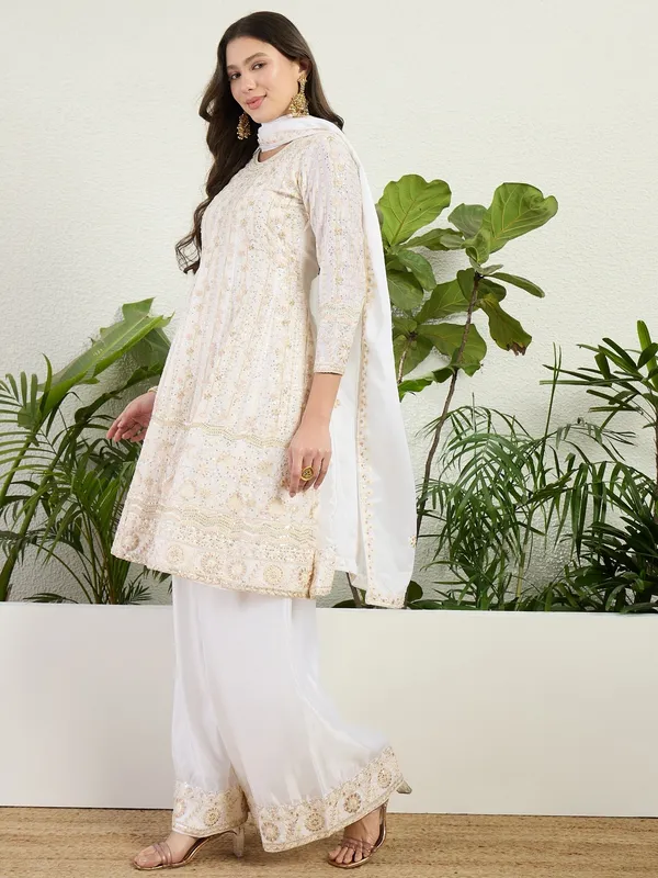 Off-White_Embroidered_Chinon_A-Line_Kurta_Palazzo_Set_With_Dupatta