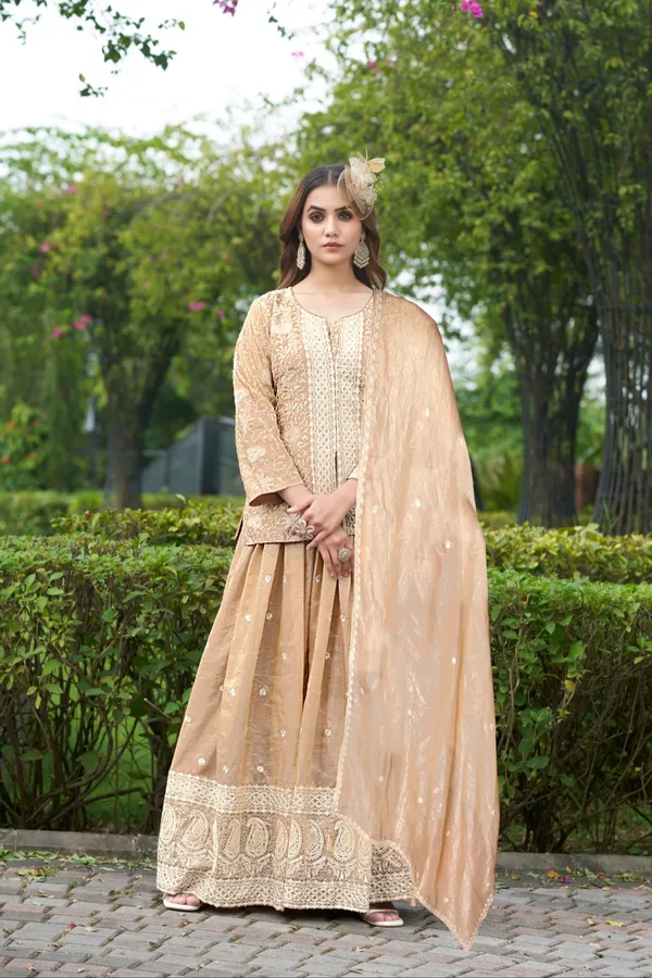 Brown_Embroidered_Organza_Kurta_Lehenga_Set_With_Dupatta