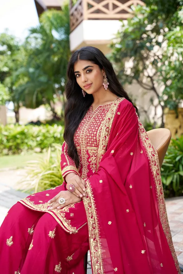 Pink_Embroidered_Chinon_Straight_Kurta_Palazzo_Set_With_Dupatta