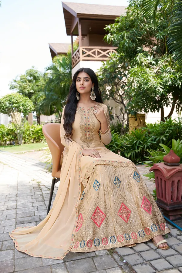 Cream_Embroidered_Chinon_Kurta_Lehenga_Set_With_Dupatta