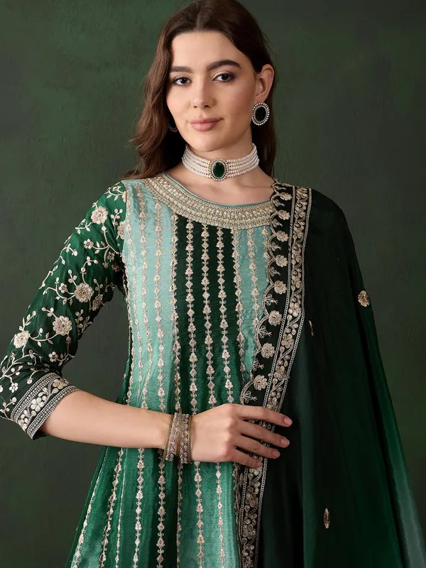 Elegant_Embroidered_Flared_Top_Kurta_Palazzo_Set_With_Round_Neck_And_Regular_Sleeves
