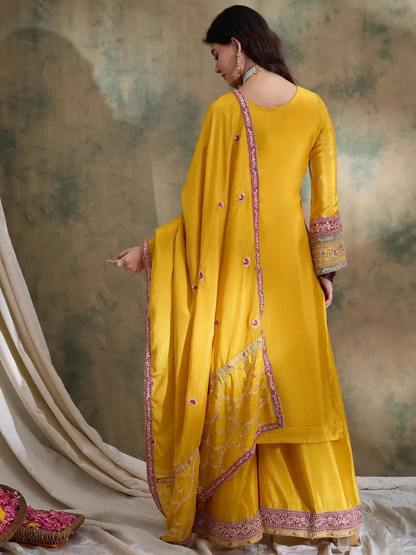 Stunning_Chinon_Embroidered_Kurta_Palazzo_Set