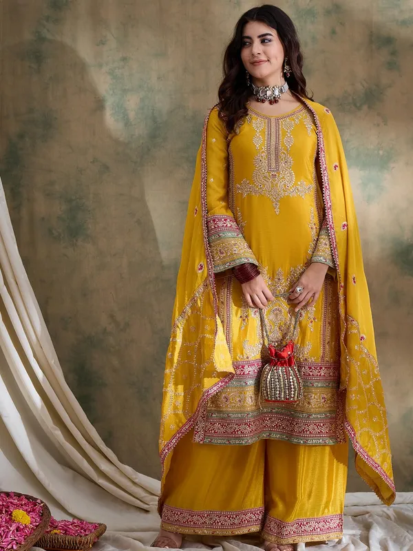 Stunning_Chinon_Embroidered_Kurta_Palazzo_Set