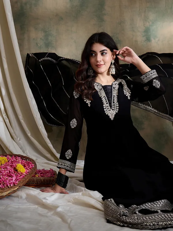 Exquisite_Black_Embroidered_Faux_Georgette_Anarkali_Gown_With_Dupatta_|_Miss_Ethnik