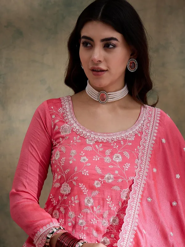 Alluring_Light_Pink_Embroidered_Vichitra_Silk_Kurta_Palazzo_Set_With_Dupatta